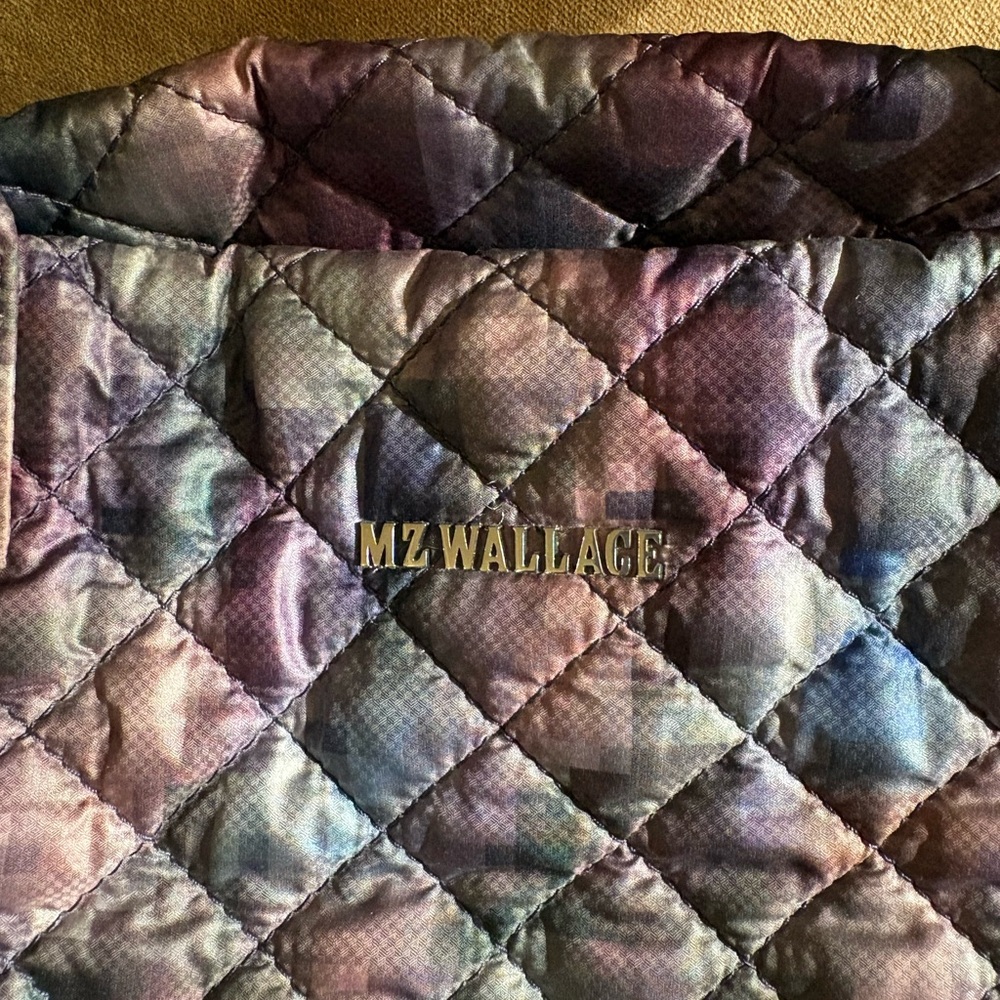 Mz Wallace Medium Metro Tote in Rare Pixel Print - Picture 2 of 10